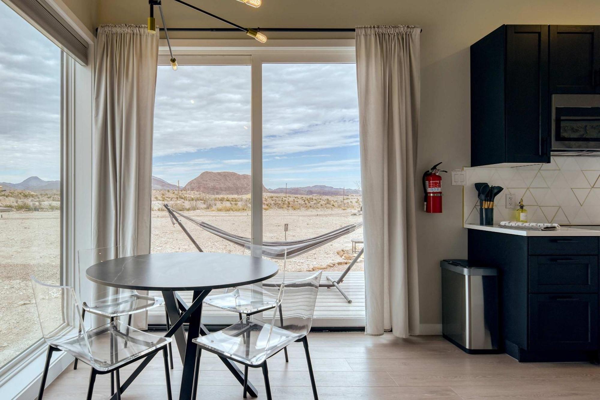Stardust Luxury Cottage With Loft & A Great View Terlingua Luaran gambar